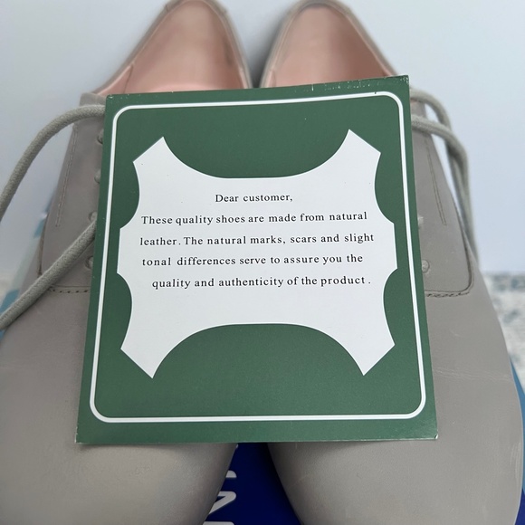 White Mountain Light Grey Leather Oxfords Size 6 - Picture 3 of 16